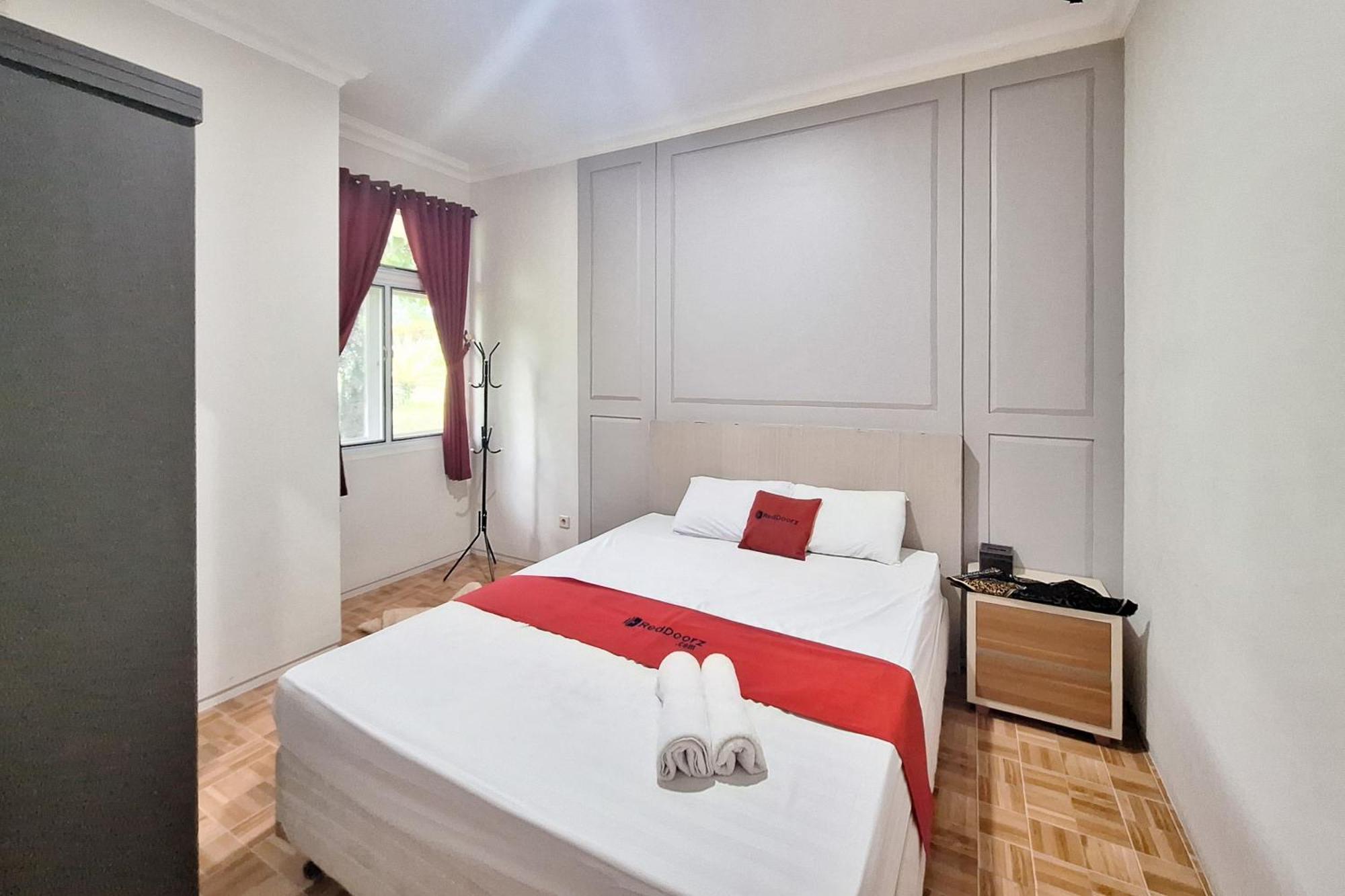 Reddoorz Resort At Tridaya Cisarua Puncak Exterior photo